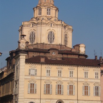 Chiesa_di_san_lorenzo_torino2