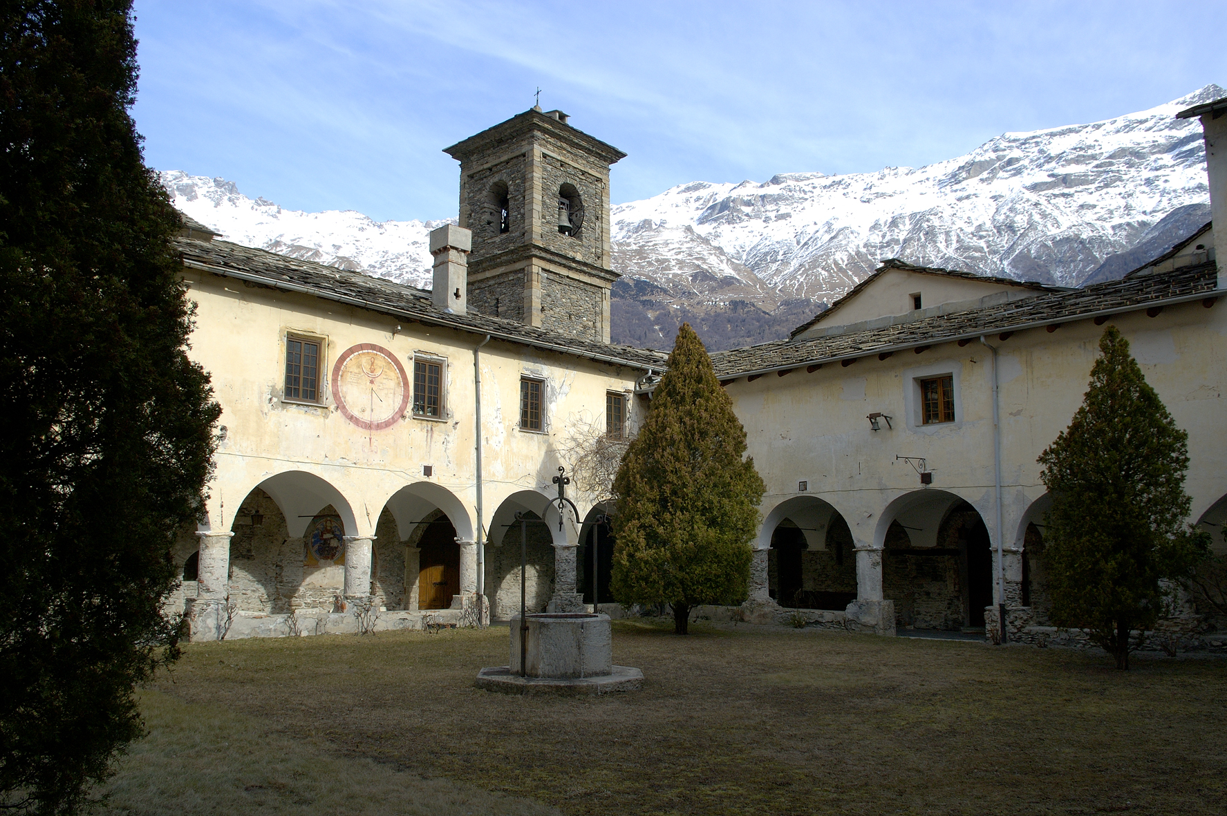 Abbazia Benedettina dei Santi Pietro e Andrea Abbazia Benedettina dei Santi Pietro e Andrea
