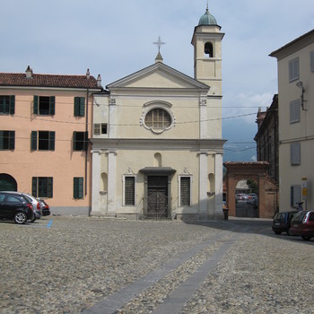 001_facciata_da_piazza_duomo