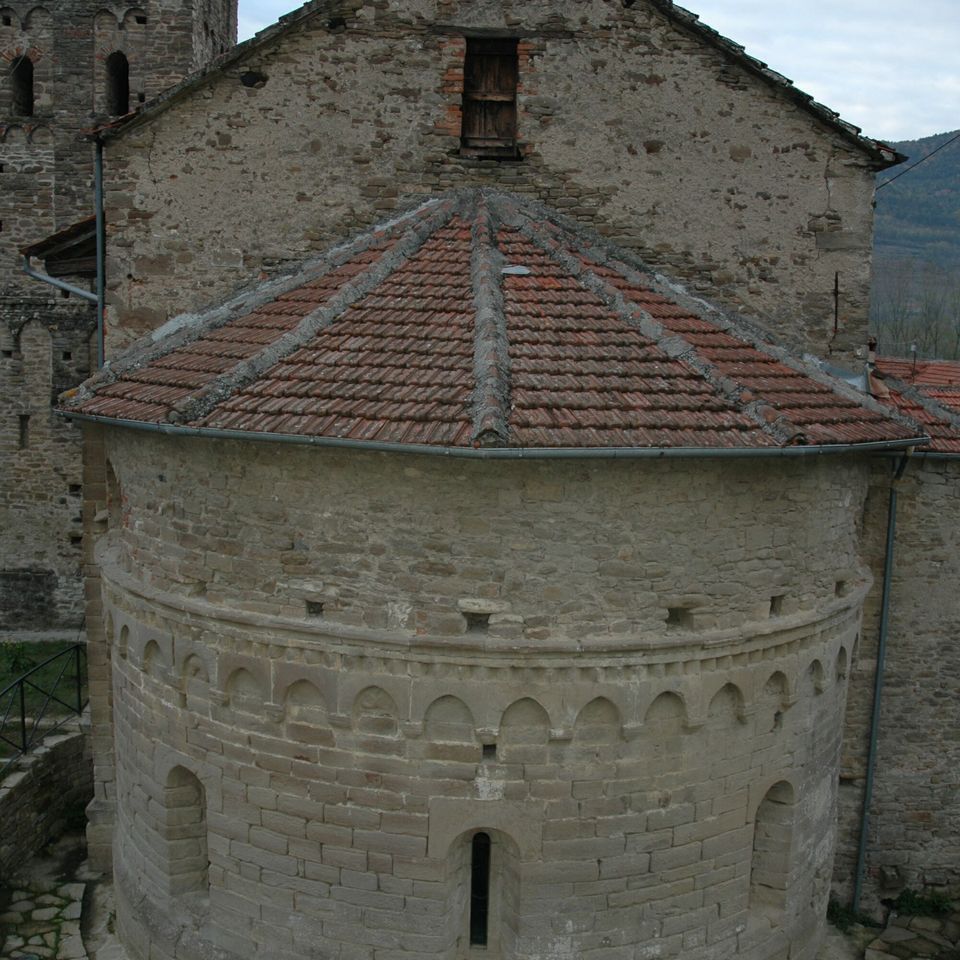 Cortemilia_-_pieve_gianfranco_carosso_(3)