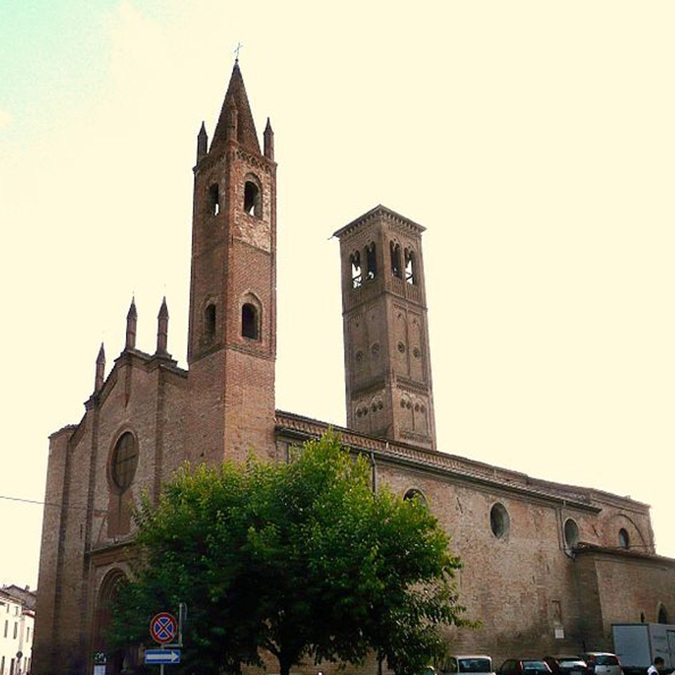 800px-castellazzo_bormida-chiesa_san_martino-complesso