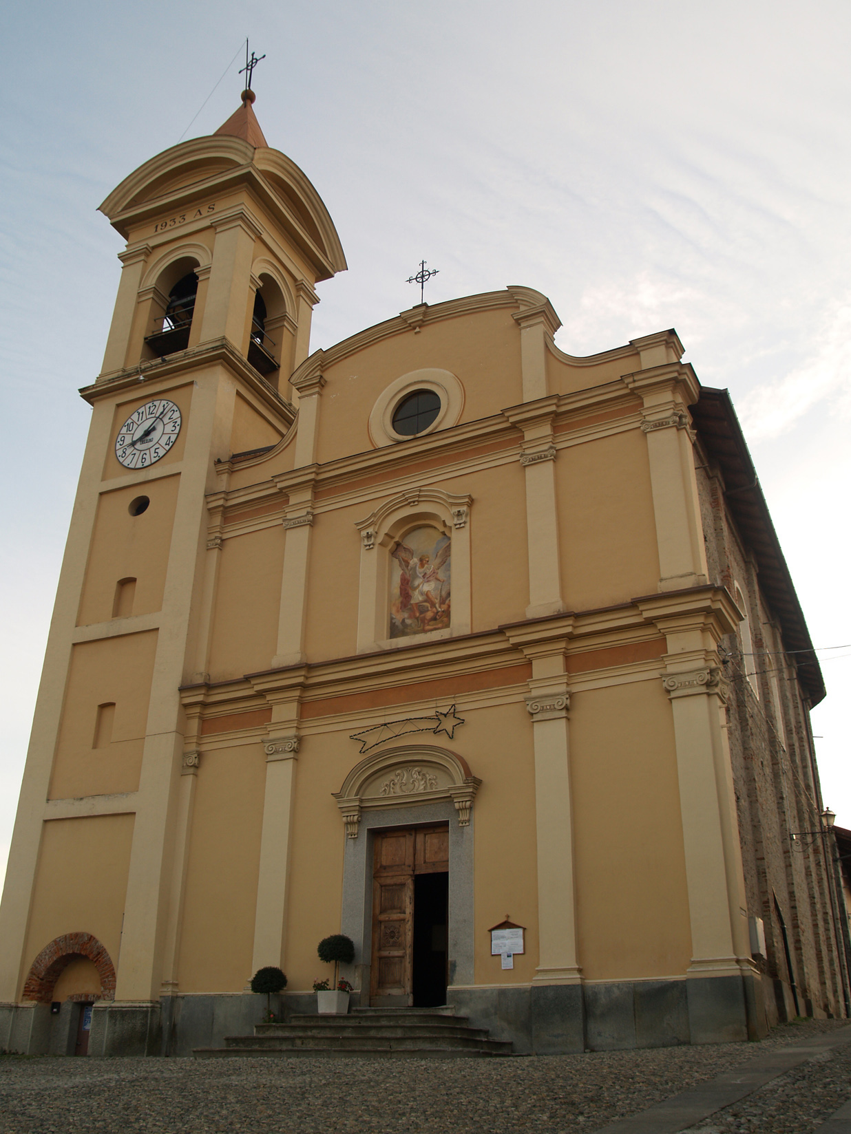 Chiesa di San Michele Arcangelo Chiesa di San Michele Arcangelo