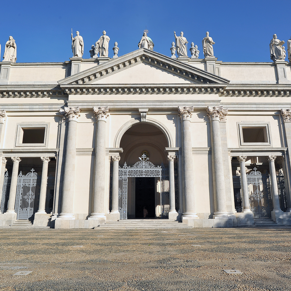 Vercelli_duomo_esterno