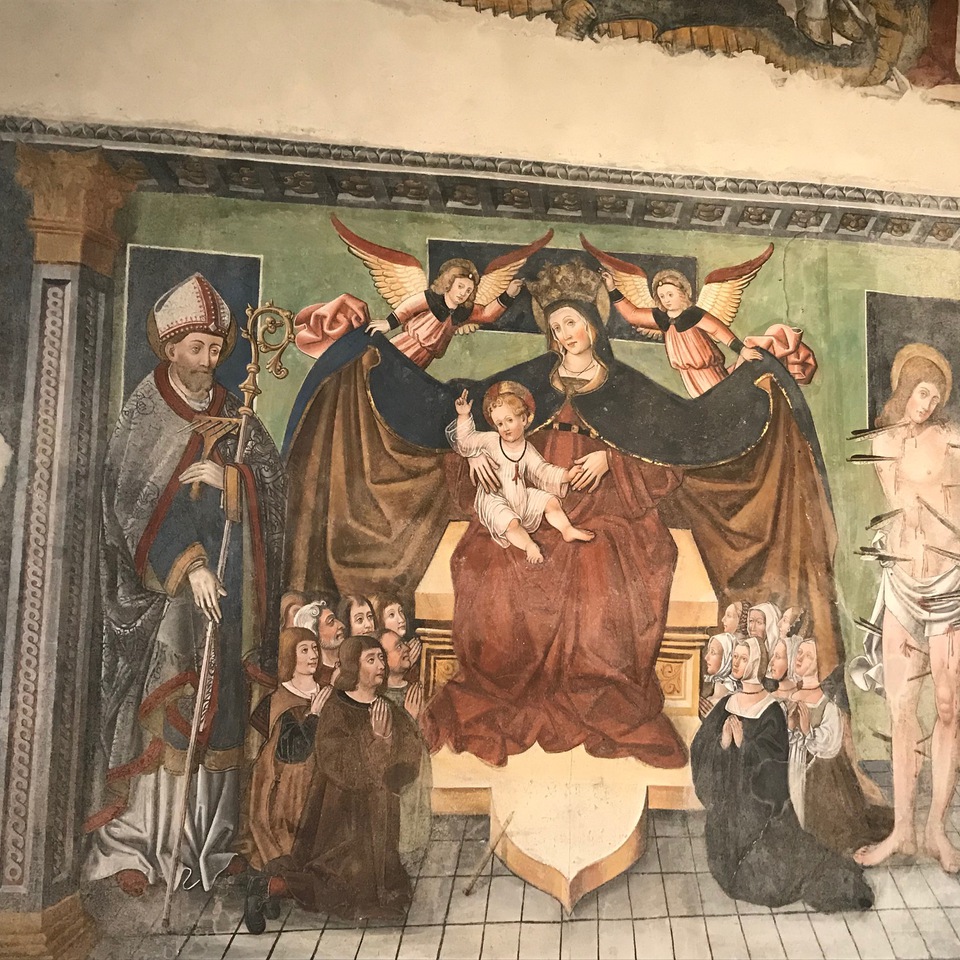 Lusernetta__san_bernardino__interno__madonna_della_misericordia__particolare_